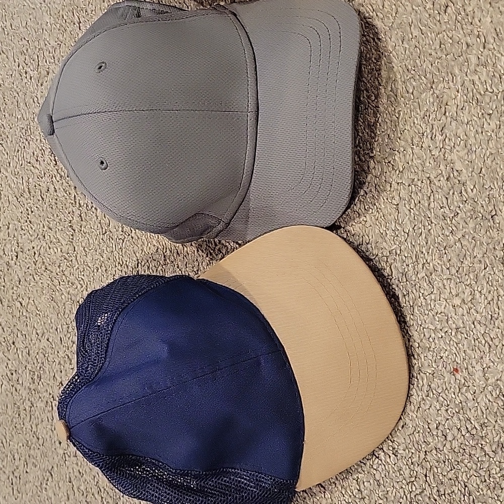Set of 6 baseball caps